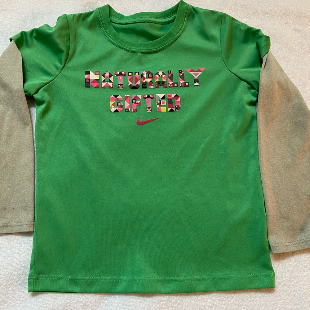 Girls Nike shirt